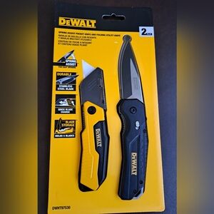 DEWALT 2-Piece Utility Knife Set - Yellow & Black